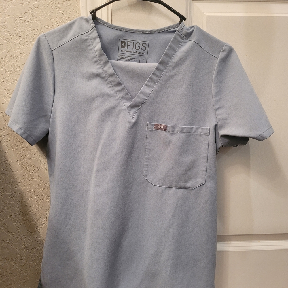 FIGS scrubs